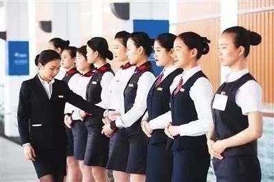 铜仁市锦江旅游服务培训中心餐厅服务培训班正式开班